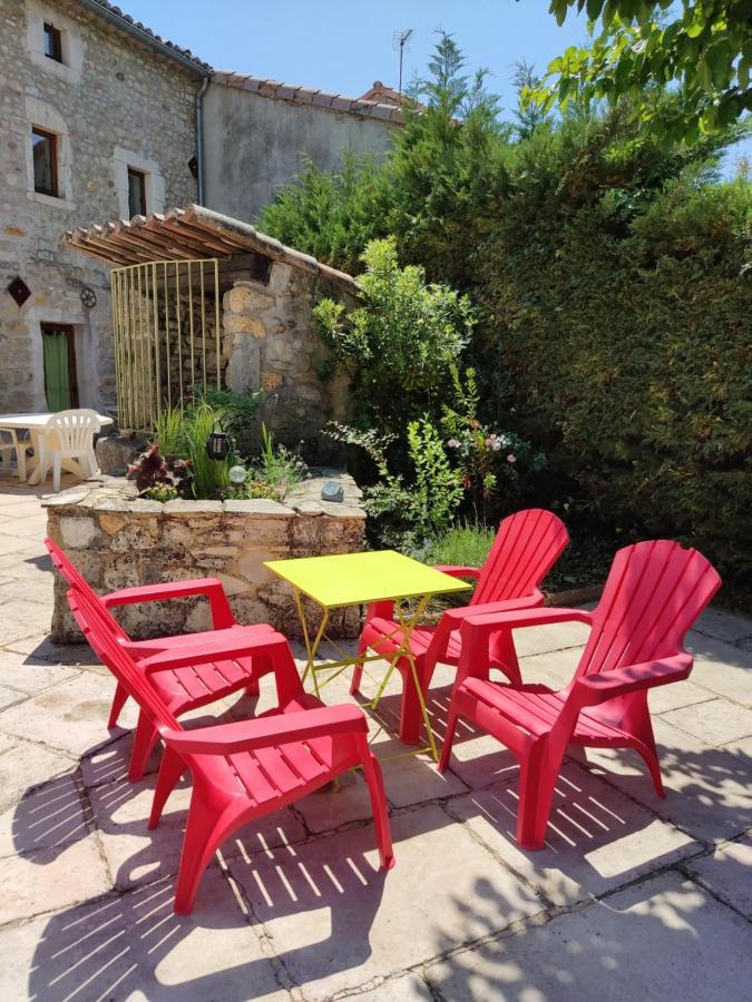 Ardeche Les Cigales, Studio Murier Piscine Partagee Гропьер Экстерьер фото