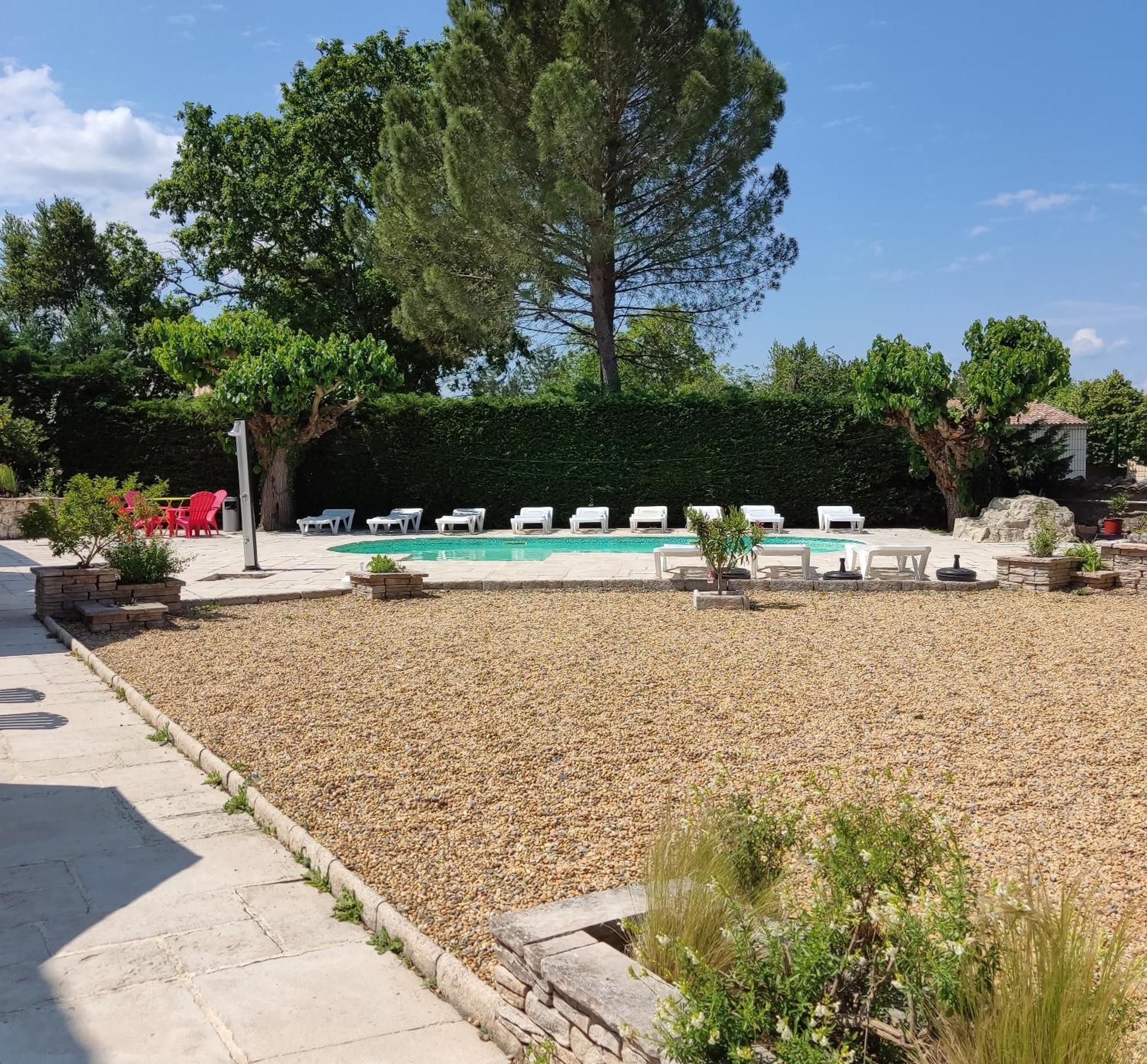 Ardeche Les Cigales, Studio Murier Piscine Partagee Гропьер Экстерьер фото